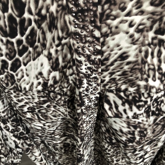 Knee length cheetah print dress - Picture 3 of 4